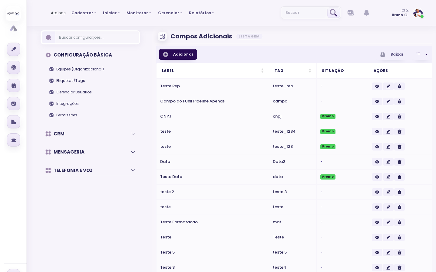 Tela de campos adicionais para configurar informações usadas em cadastros do CRM